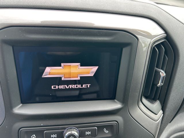 2025 Chevrolet Silverado 1500 Custom Trail Boss photo