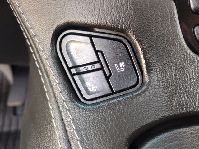 2018 Chevrolet Suburban Premier photo