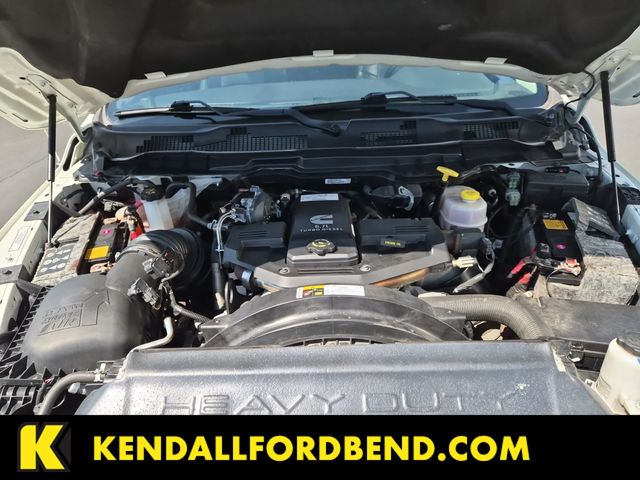 Used 2018 White Ram Laramie image 24
