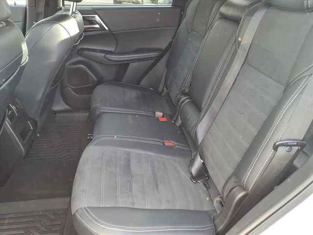 2024 Mitsubishi Outlander