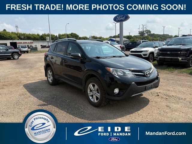  2013 Toyota RAV4 XLE AWD   