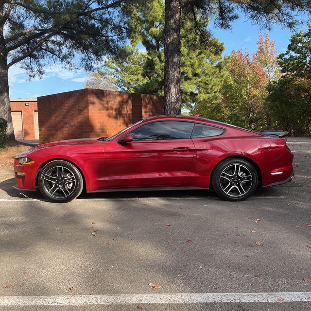 2022 Ford Mustang EcoBoost 3