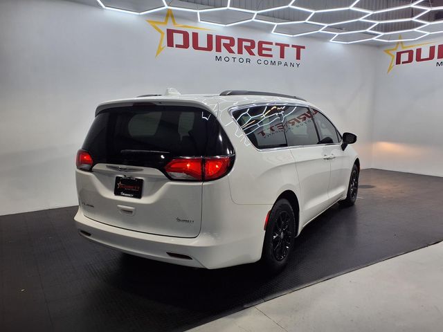2020 Chrysler Voyager LXI - 1