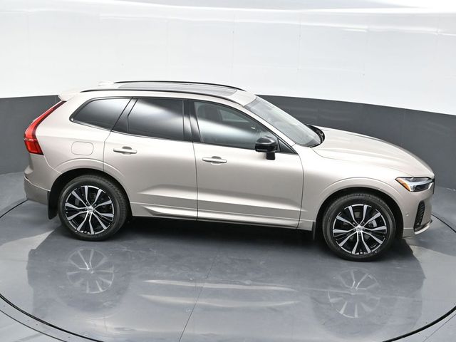 2025 Volvo XC60  photo