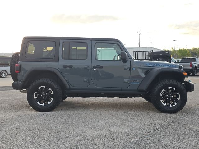2025 Jeep Wrangler Rubicon 4xe:B02249