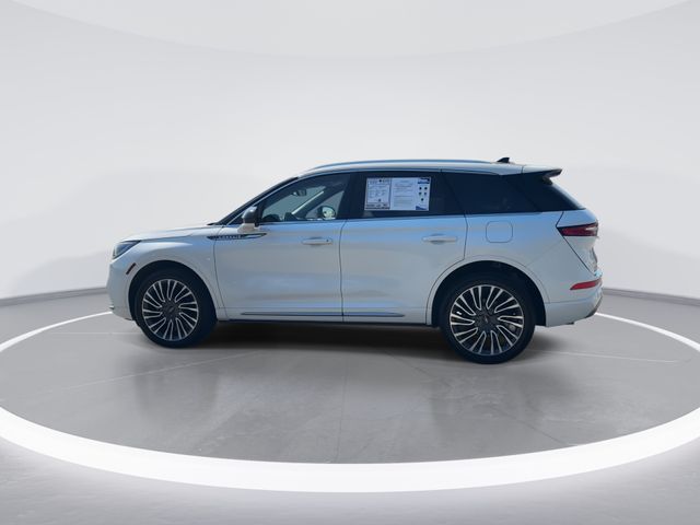 Used 2022 White Lincoln Standard image 5