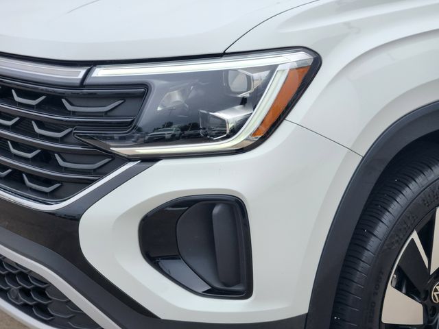 2025 Volkswagen Atlas Cross Sport 2.0T SE w/Technology  at DeMontrond Auto Country