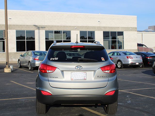 Used 2013 Diamond Silver Hyundai GLS image 6