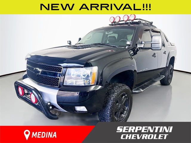 Black 2013 Chevrolet Avalanche LT Black Diamond Edition 4WD Pickup Truck Four-Wheel Drive 6-Speed Automatic