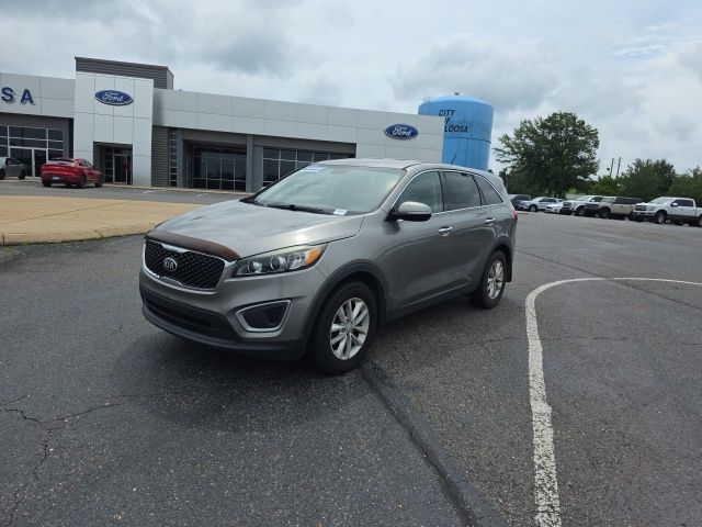 Used 2017 Silver Kia L image 7