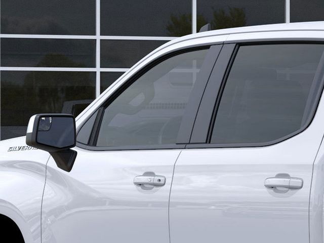 2025 Chevrolet Silverado 1500 LT photo