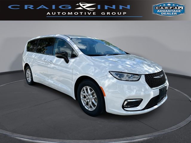 2024 Chrysler Pacifica - $21,977