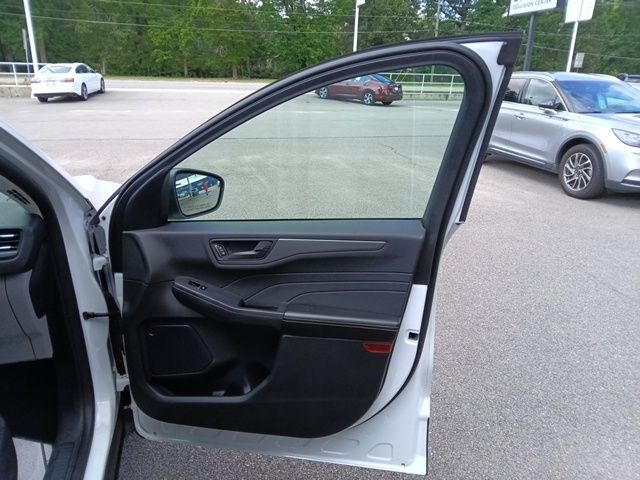 Used 2024 Ford Escape SUV