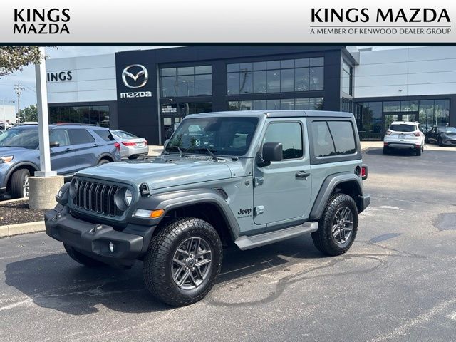 Anvil Clear Coat 2025 Jeep Wrangler SUV / Crossover Four-Wheel Drive 8-Speed Automatic