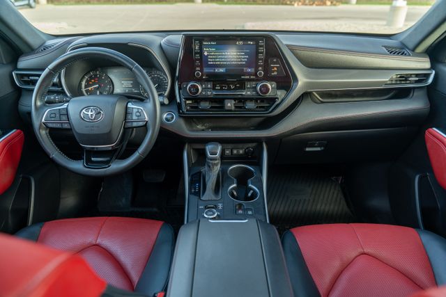 2021 Toyota Highlander XSE 12