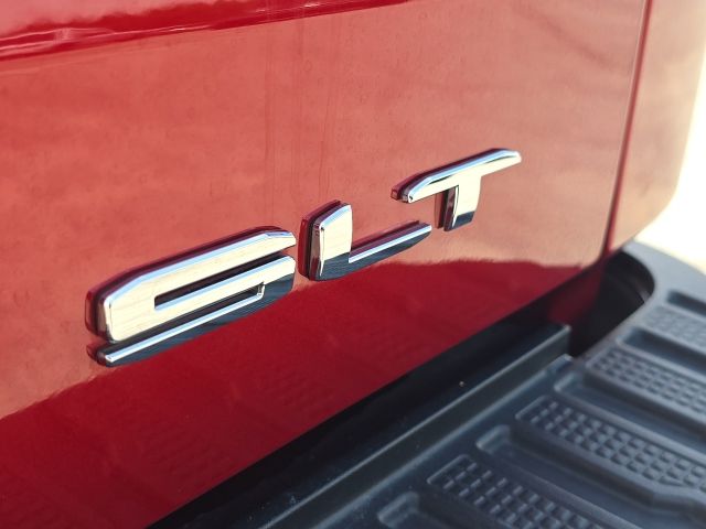 2023 GMC Sierra 1500 SLT:46952A