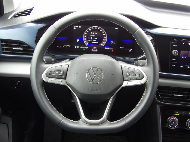 Used 2023 Pure White Volkswagen 1.5T SE image 21