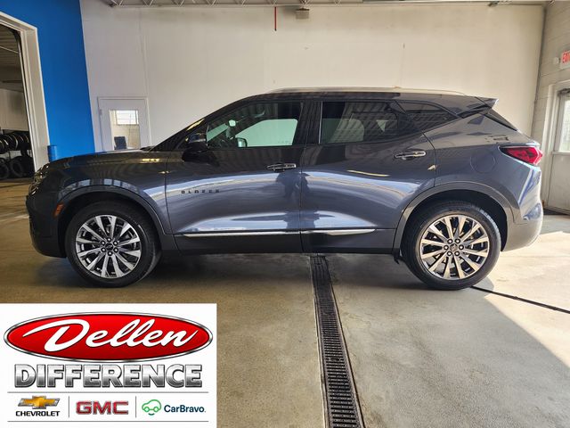 Iron Gray Metallic 2022 Chevrolet Blazer SUV / Crossover Front-Wheel Drive 9-Speed Automatic Overdrive