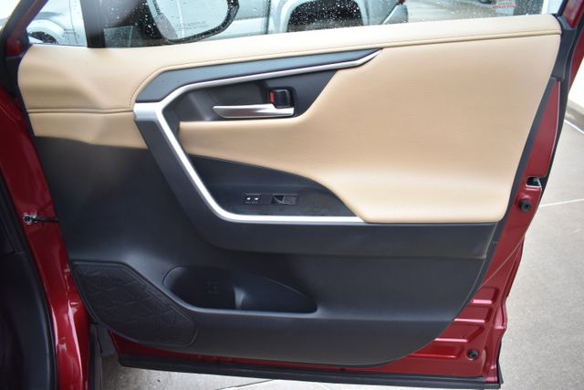 Used 2020 Toyota RAV4 SUV