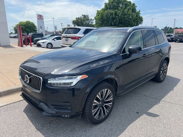 2021 Volvo XC90 T6 Momentum 6 Passenger AWD's photo