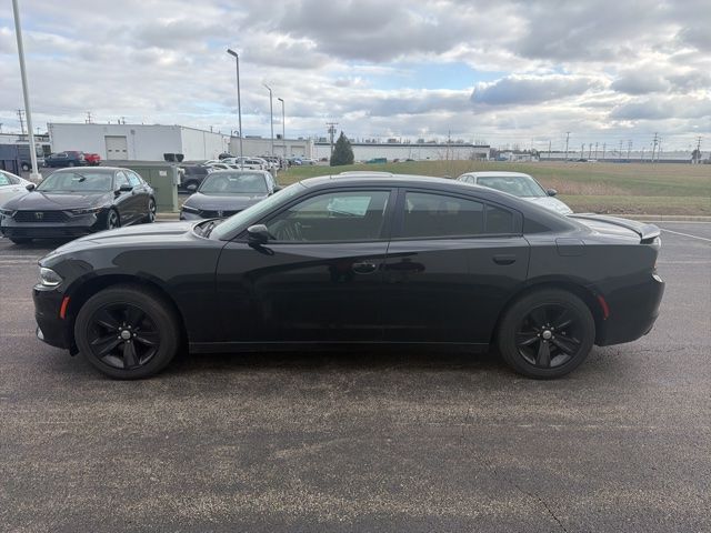 Used 2017 Dodge Charger SXT 4D Sedan