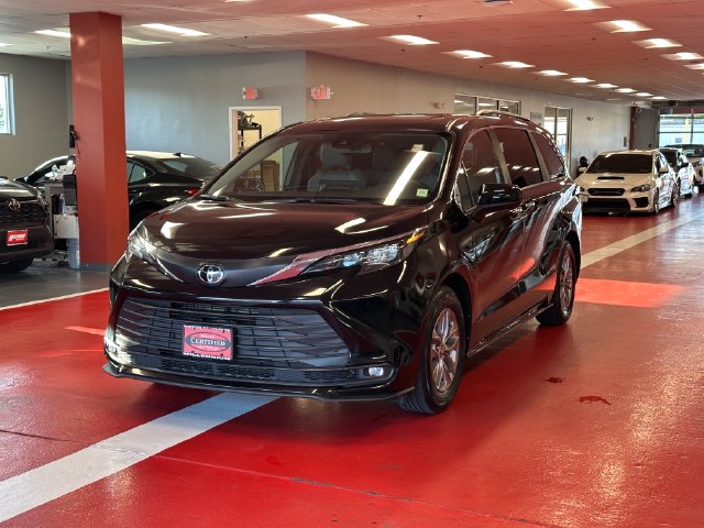 Used 2026 Toyota Sienna Van