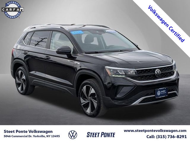 Deep Black Pearl 2023 Volkswagen Taos SE 4Motion SUV / Crossover All-Wheel Drive 7-Speed Dual Clutch
