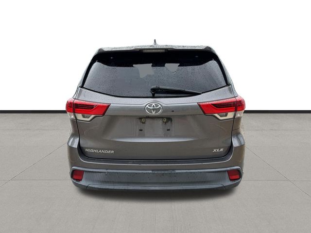 2017 Toyota Highlander XLE Gray at Autostrade