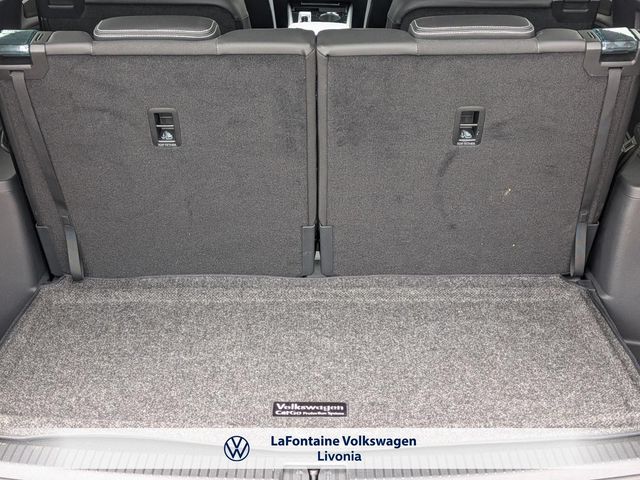 2025 Volkswagen Atlas SEL Premium R-Line - Photo 29
