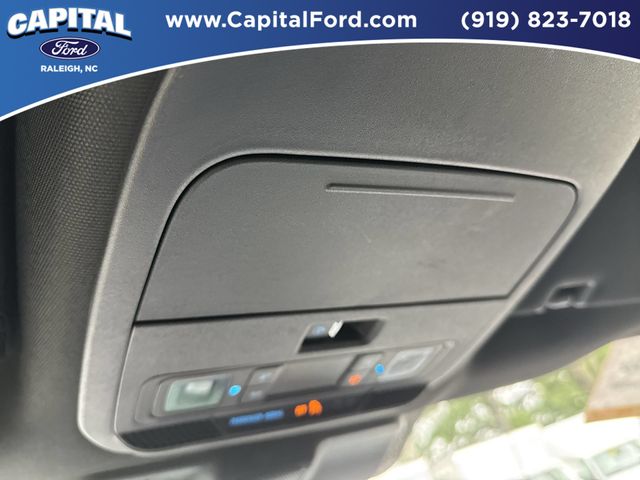 Used 2025 Silver Ford XLT image 32