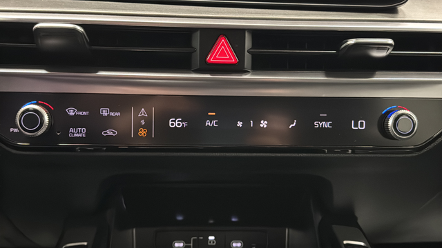 Used 2025 Black Kia X-Line EX image 18