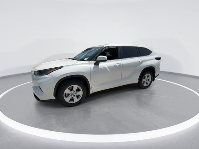 2024 Toyota Highlander - $33,998