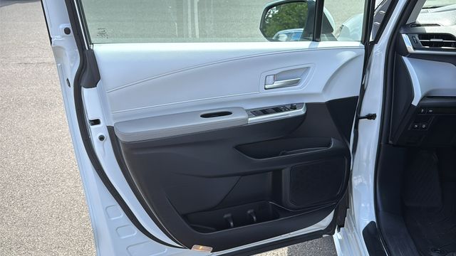 Used 2025 Toyota Sienna Van