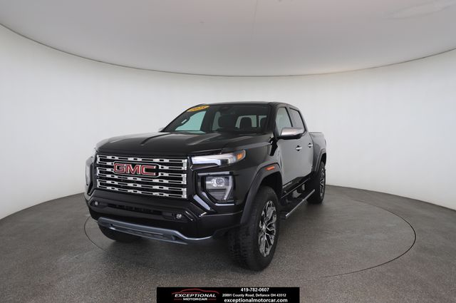 Onyx Black 2025 GMC Canyon Pickup Truck Four-Wheel Drive 8-Speed Automatic