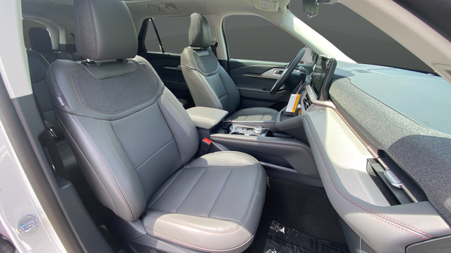 New 2026 White Metallic Ford Active image 25