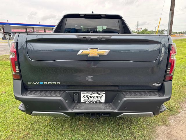 2025 Chevrolet Silverado EV LT - 4