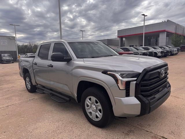 2025 Toyota Tundra SR CrewMax Cab 4WD