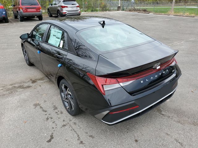 New 2025 Hyundai Elantra Hybrid For Sale in Indianapolis, IN