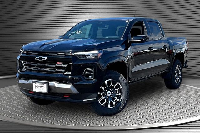 Black 2026 Chevrolet Colorado Pickup Truck Four-Wheel Drive 8-Speed Automatic