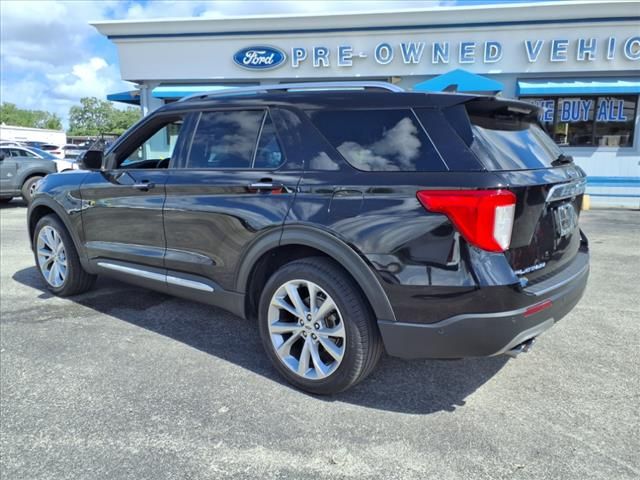 2022 Ford Explorer Platinum photo