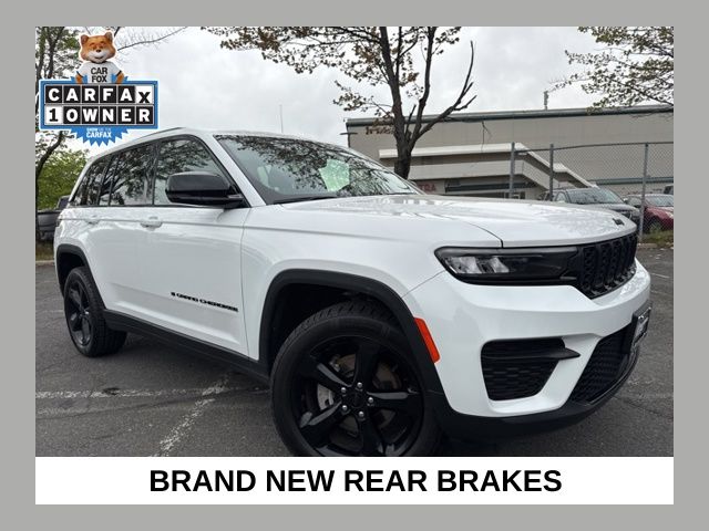2023 Jeep Grand Cherokee Altitude 4WD