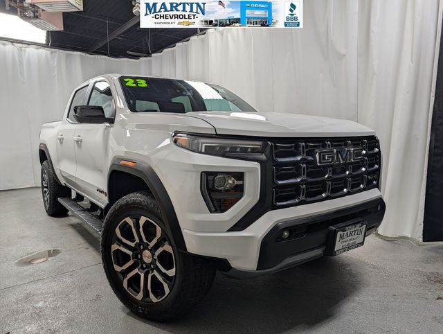 Summit White 2023 GMC Canyon AT4 Crew Cab 4WD Pickup Truck Four-Wheel Drive 8-Speed Automatic