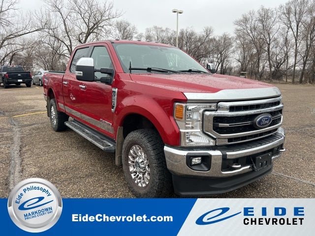 Red Metallic 2021 Ford F-250 Super Duty Lariat Crew Cab 4WD Pickup Truck Four-Wheel Drive Automatic