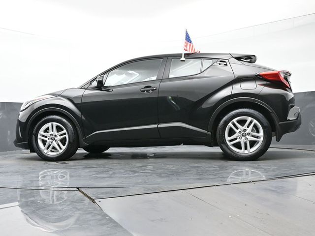 2021 Toyota C-HR LE 29