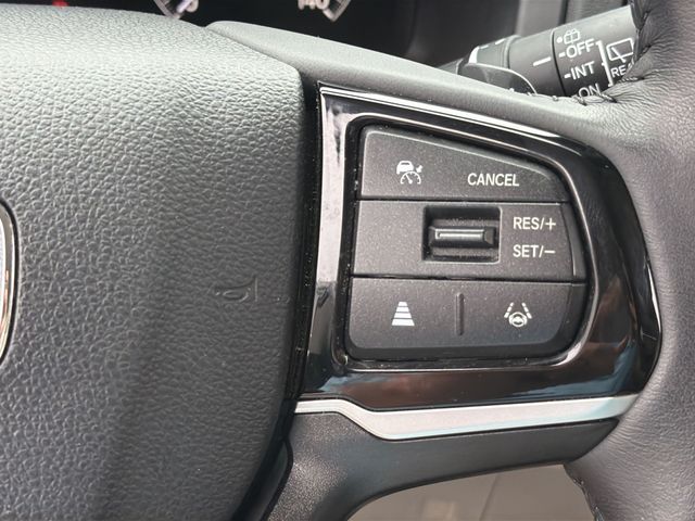 Used 2025  Honda EX-L image 30