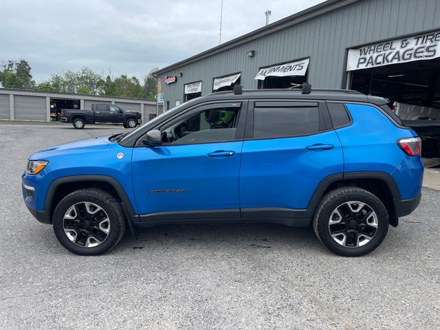 2018 Jeep Compass Trailhawk - Laser Blue exterior view 4