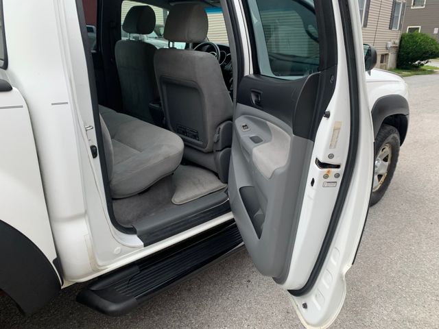 Used 2006 Toyota Tacoma Truck