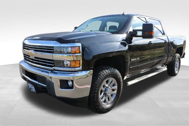 2016 Chevrolet Silverado 3500HD LT 22