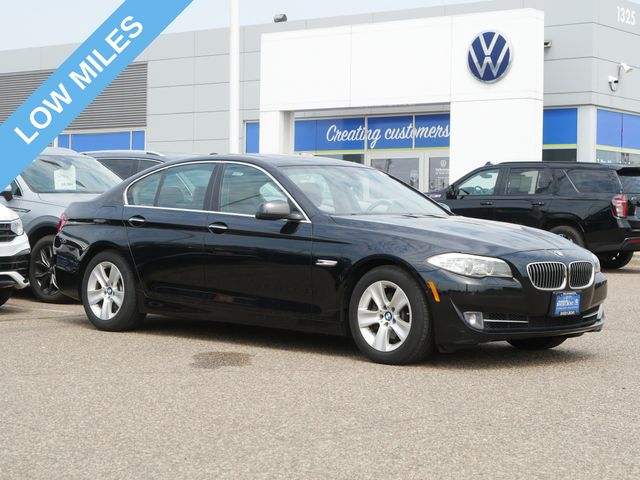 Black Sapphire Metallic 2013 BMW 5 Series Sedan All-Wheel Drive 8-Speed Automatic