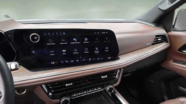 Used 2025 Beige Chevrolet High Country image 20